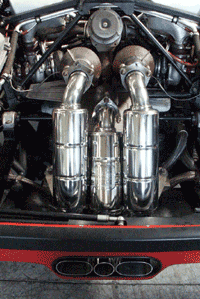 365 GTB/4 Engine on Stand
